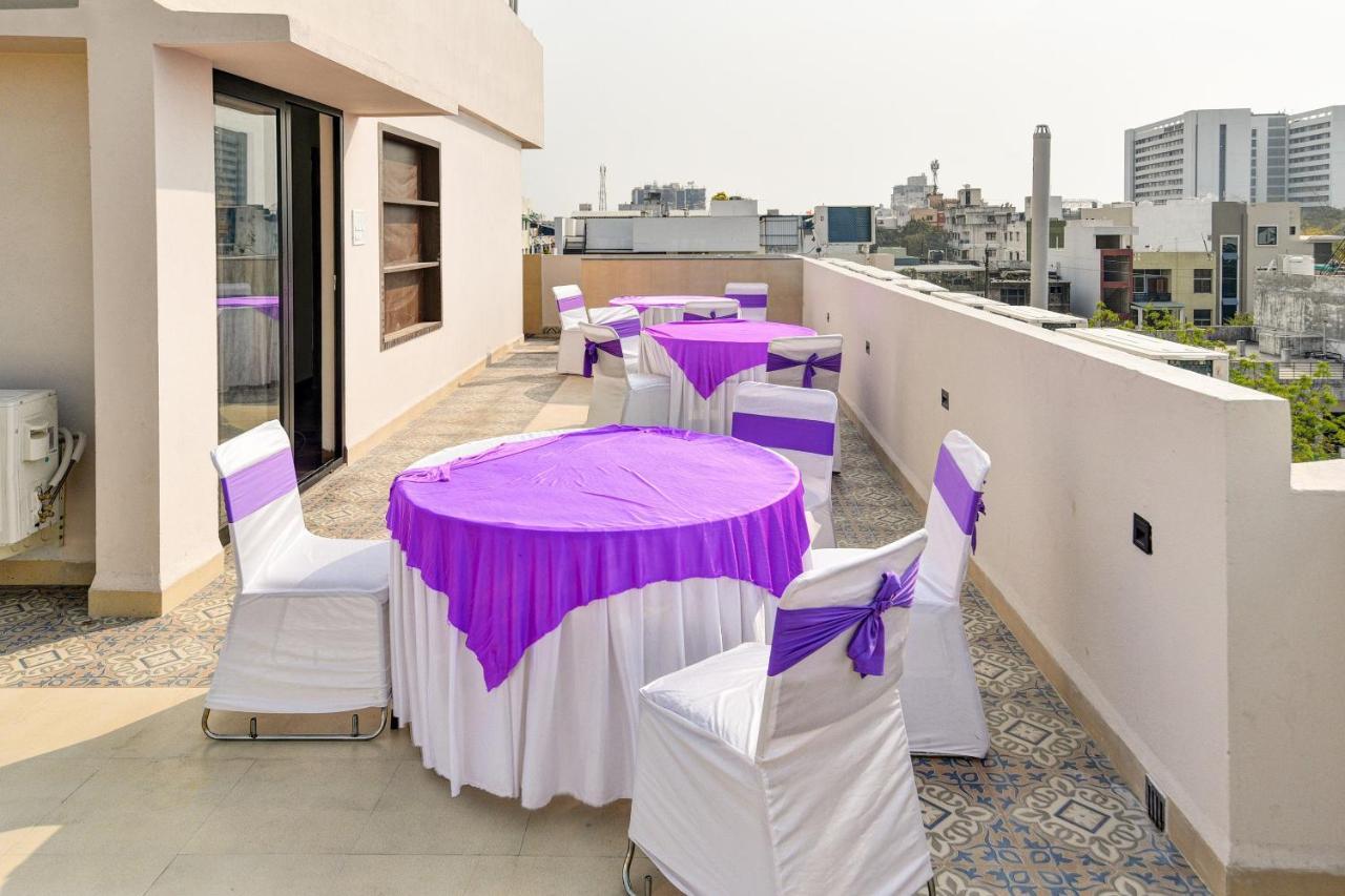 Capital O 77828 Hotel Twinkle Regency Indore Exterior foto